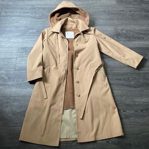 SOLD Vintage like new London Fog Maincoat trench with removable hood and lining